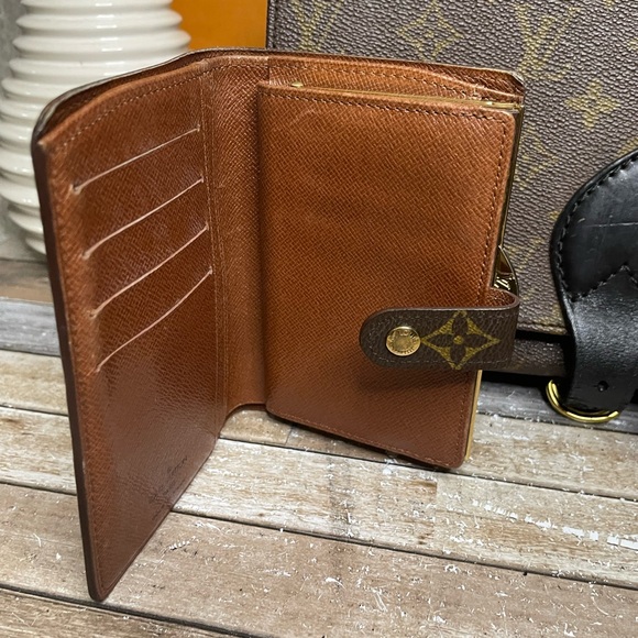 Louis Vuitton Bag & Wallet - Picture 6 of 12